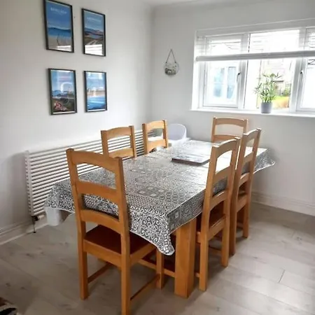 Amazing Beach House, Sleeps 8, Pet Friendly Trearddur Exterior foto