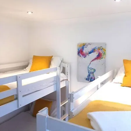 Amazing Beach House, Sleeps 8, Pet Friendly Trearddur Exterior foto